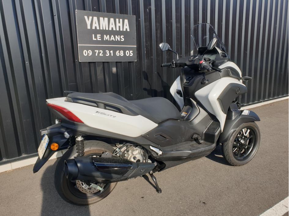 TRICITY 300 garantie 5 ans