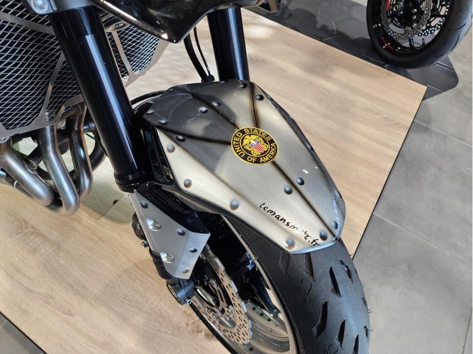 KAWASAKI Z900 PREPA UNIQUE TOP GUN 