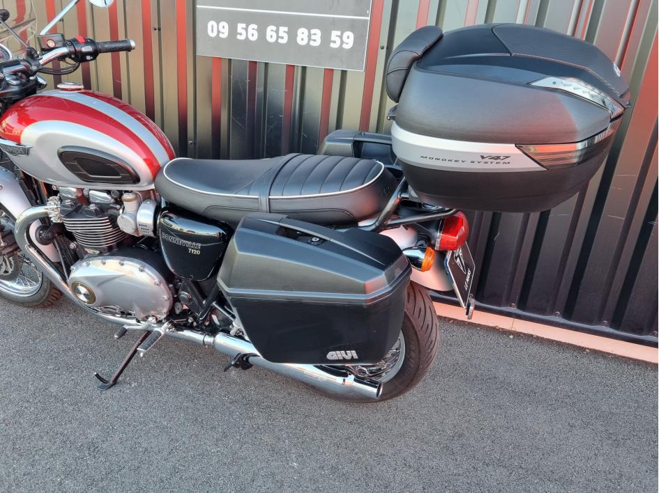 TRIUMPH BONNEVILLE T120