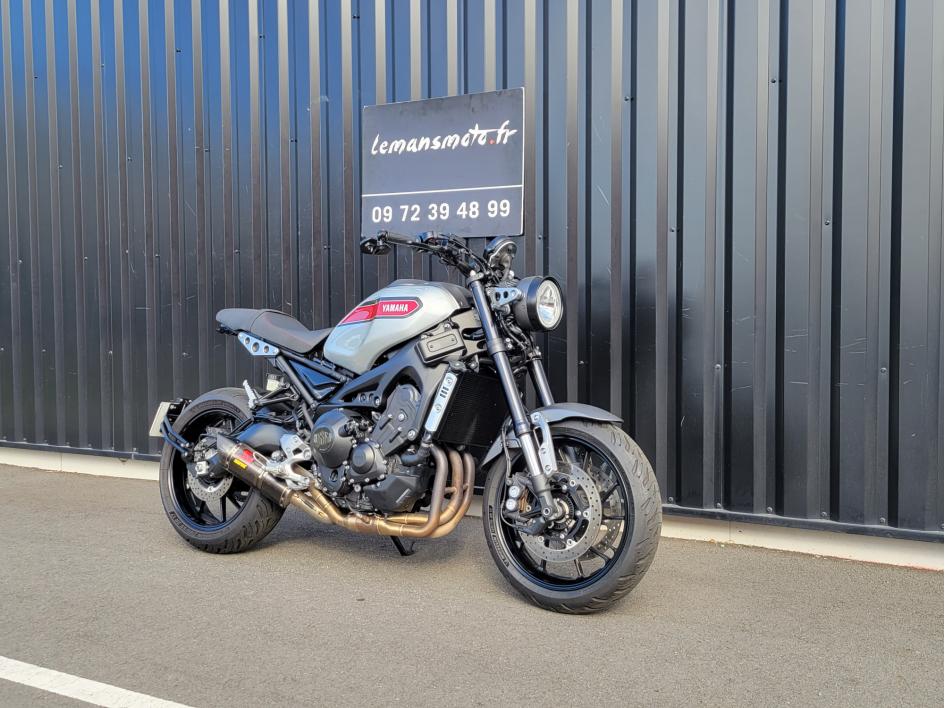 YAMAHA XSR 900