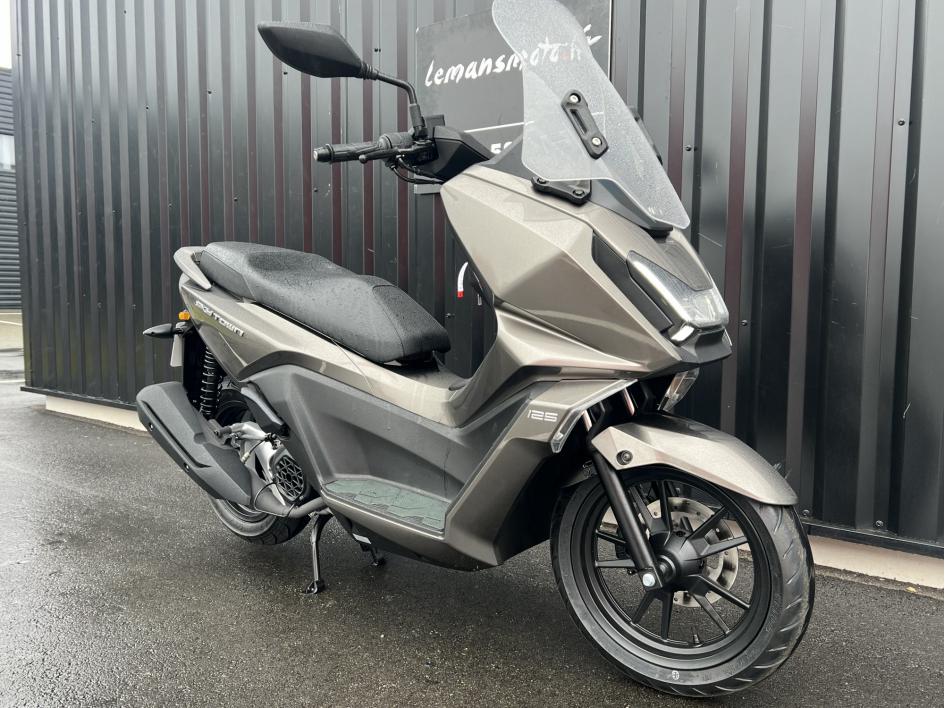 KYMCO SKYTOWN 125