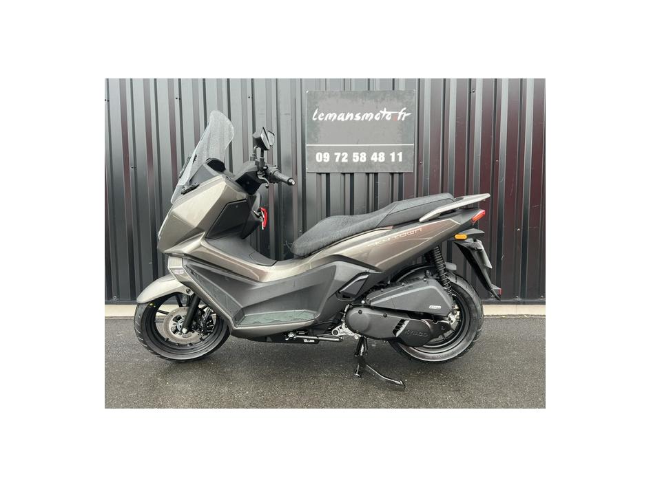 KYMCO SKYTOWN 125