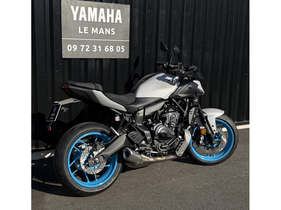 MT07 MT-07 AVEC OPTIONS
