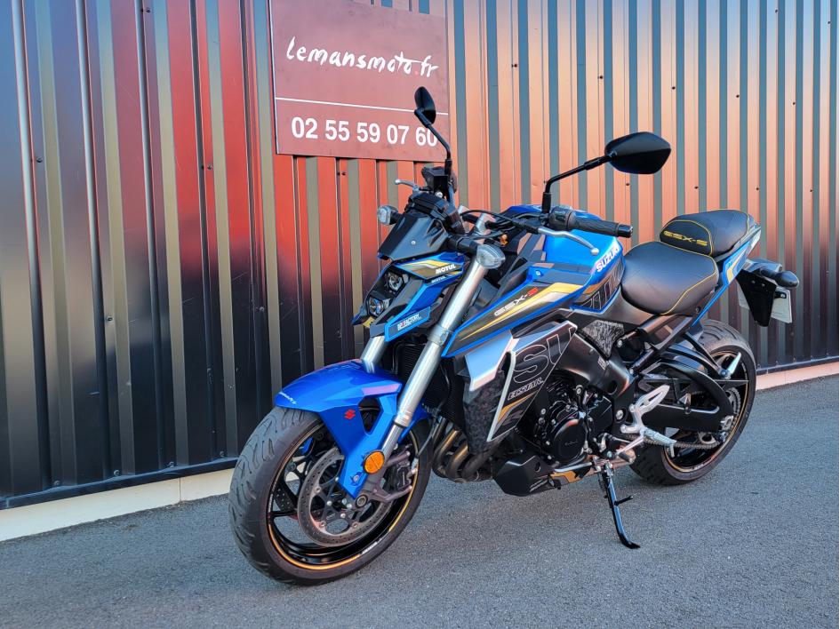 SUZUKI GSX-S   GSX S  950 A2