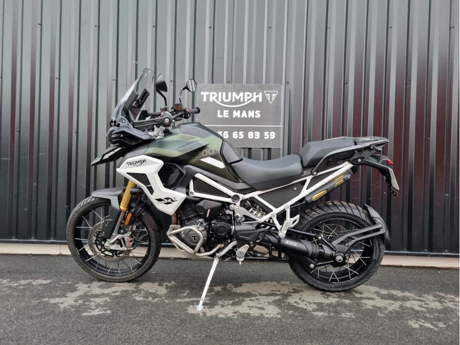 TRIUMPH TIGER 1200 RALLY PRO