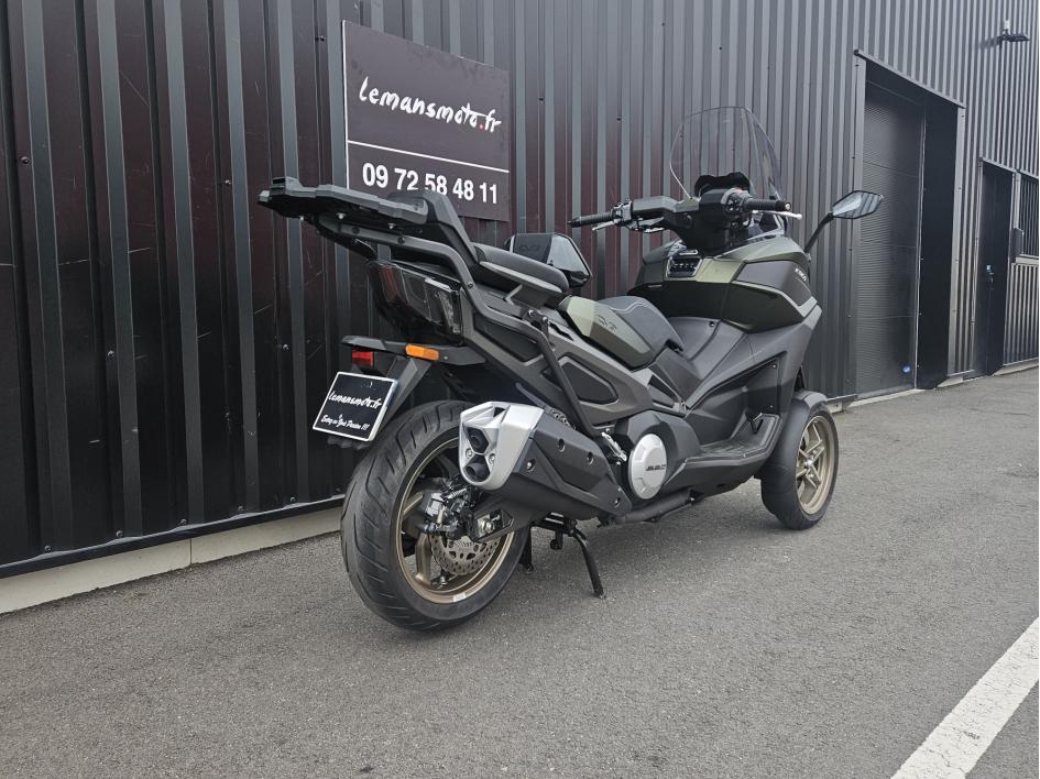 KYMCO CV3 550