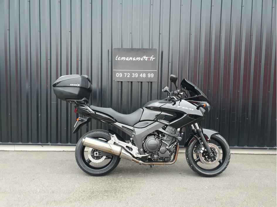YAMAHA TDM 900    SEULEMENT 18 100 KILOMETRES