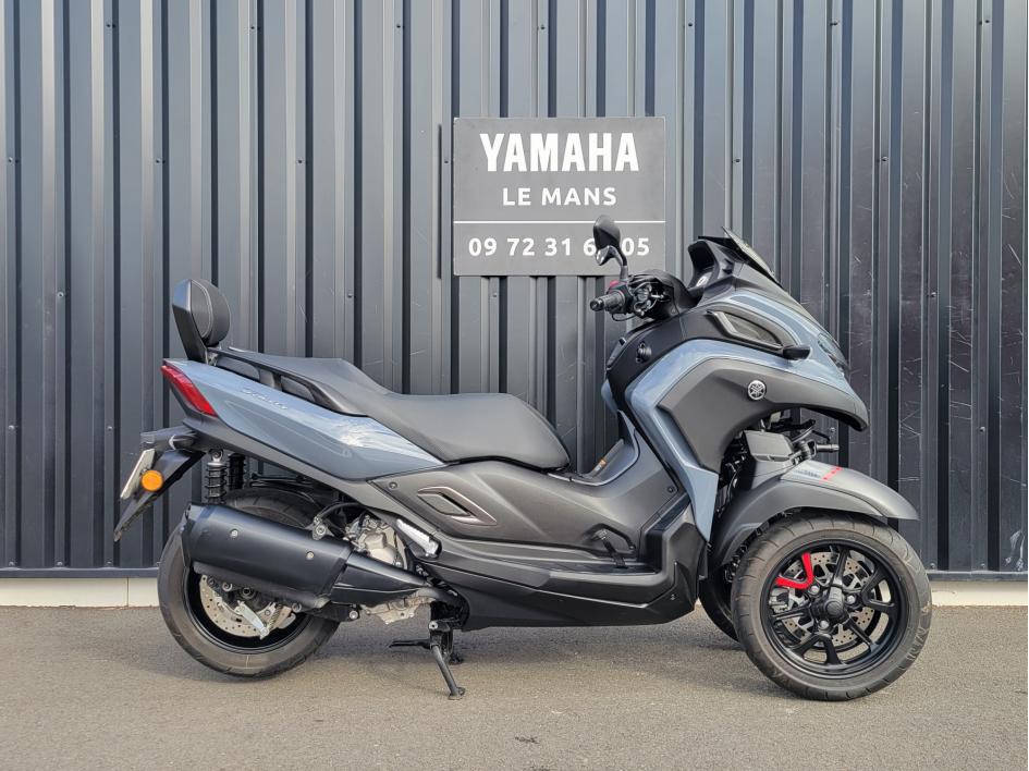 YAMAHA TRICITY 300
