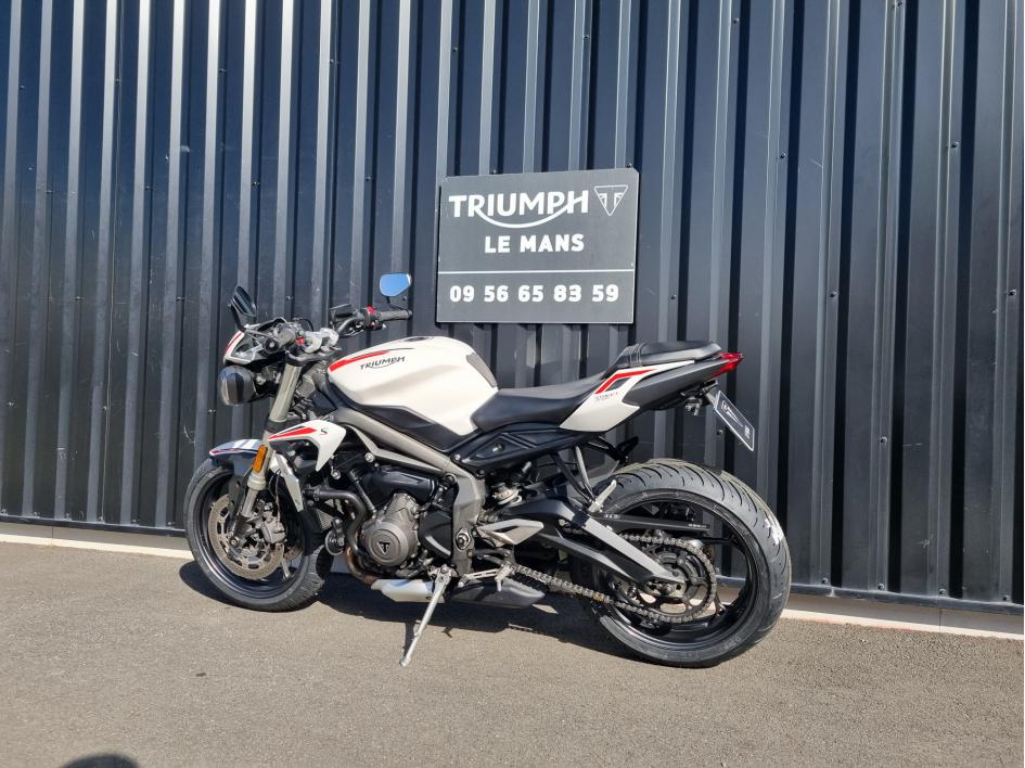 TRIUMPH STREET TRIPLE 660 S A2
