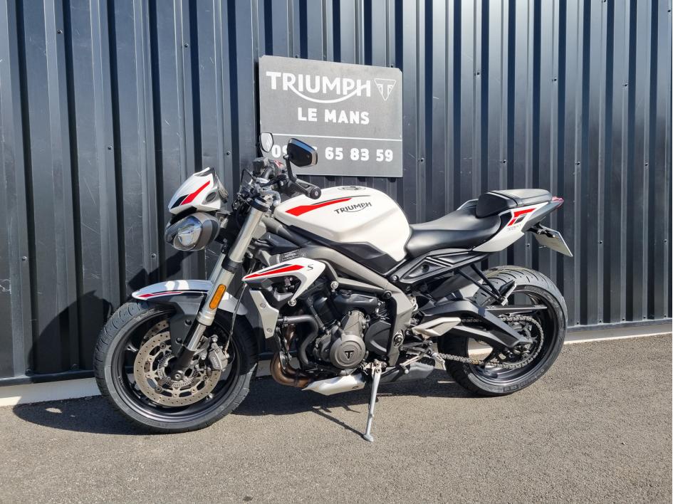 TRIUMPH STREET TRIPLE 660 S A2