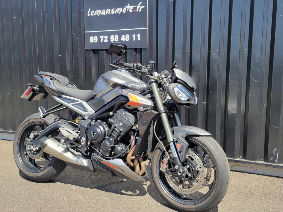 TRIUMPH STREET TRIPLE 765 RS