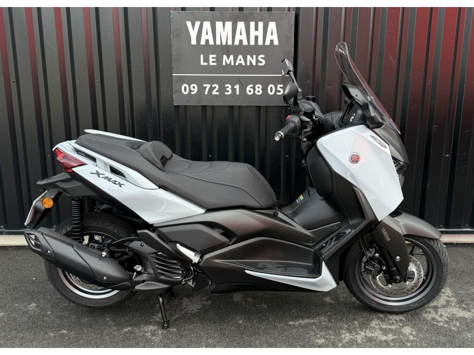  YAMAHA XMAX 125 TECH MAX garantie 5 ans
