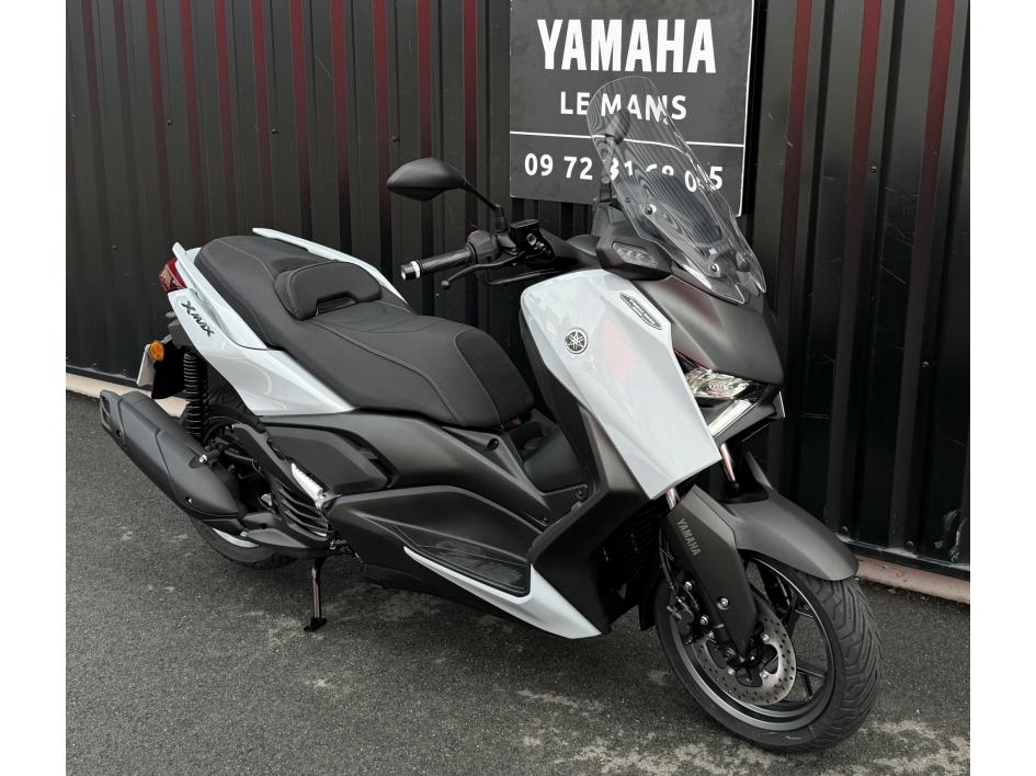  YAMAHA XMAX 125 TECH MAX garantie 5 ans