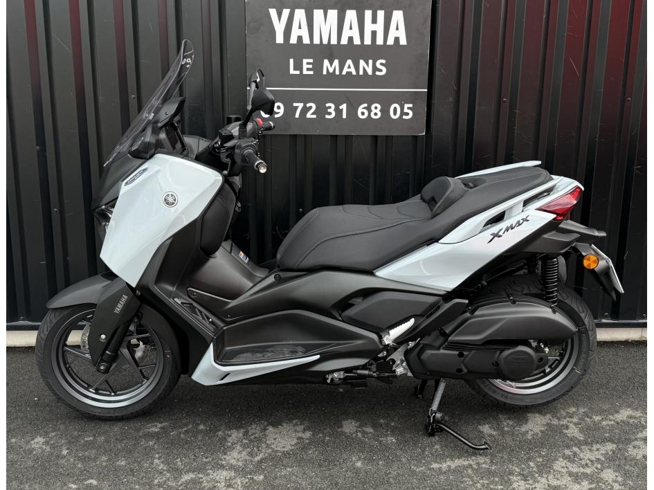  YAMAHA XMAX 125 TECH MAX garantie 5 ans