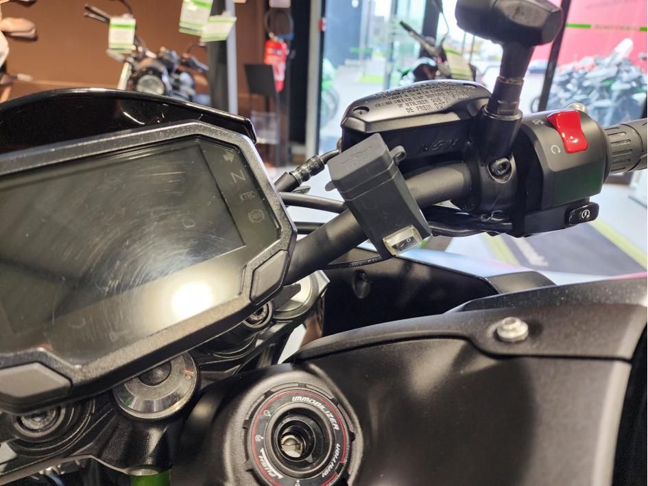KAWASAKI Z900 125 CV  Z 900 SEULEMENT 651 KM
