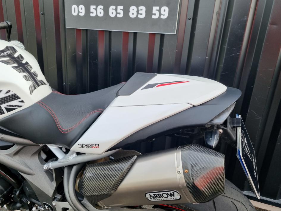 TRIUMPH SPEED TRIPLE 1050 RS