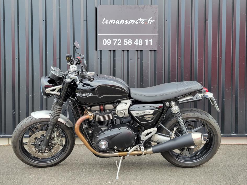 TRIUMPH SPEED TWIN 1200