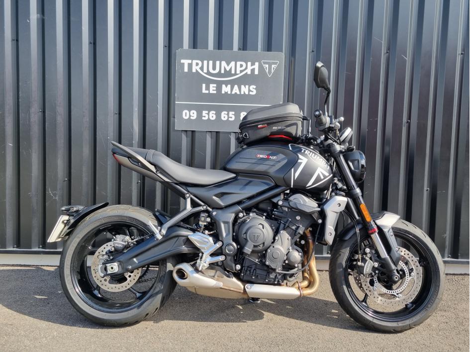 TRIUMPH TRIDENT 660