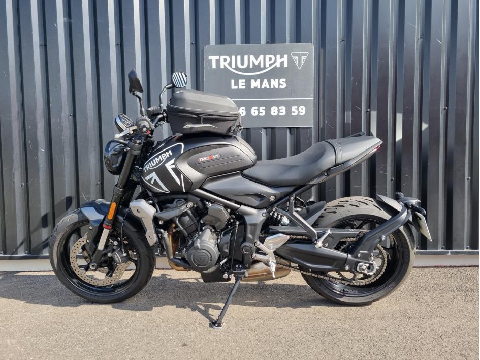 TRIUMPH TRIDENT 660