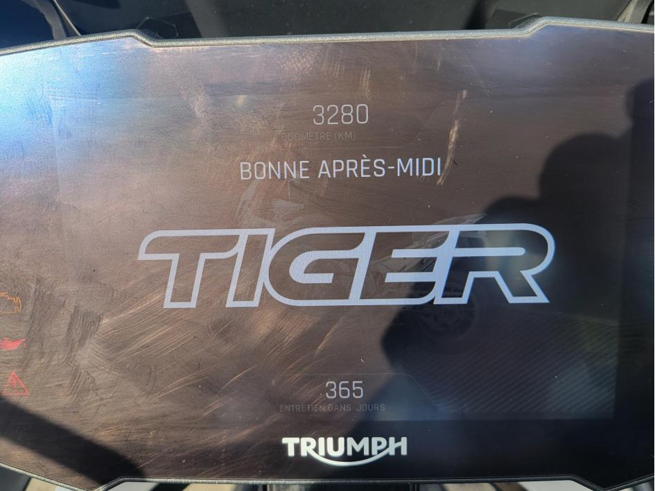 TRIUMPH Tiger 900 GT SEULEMENT 3280 KM