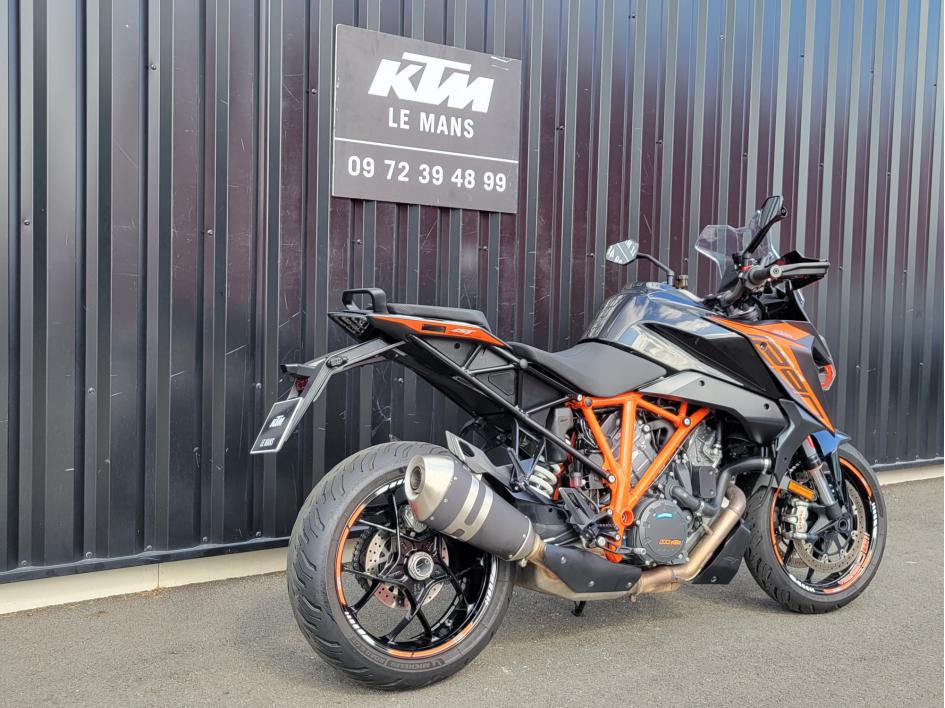 KTM 1290 SUPER DUKE GT