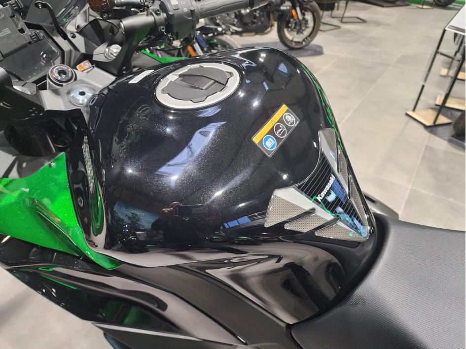 KAWASAKI NINJA 1000 SX TOURER