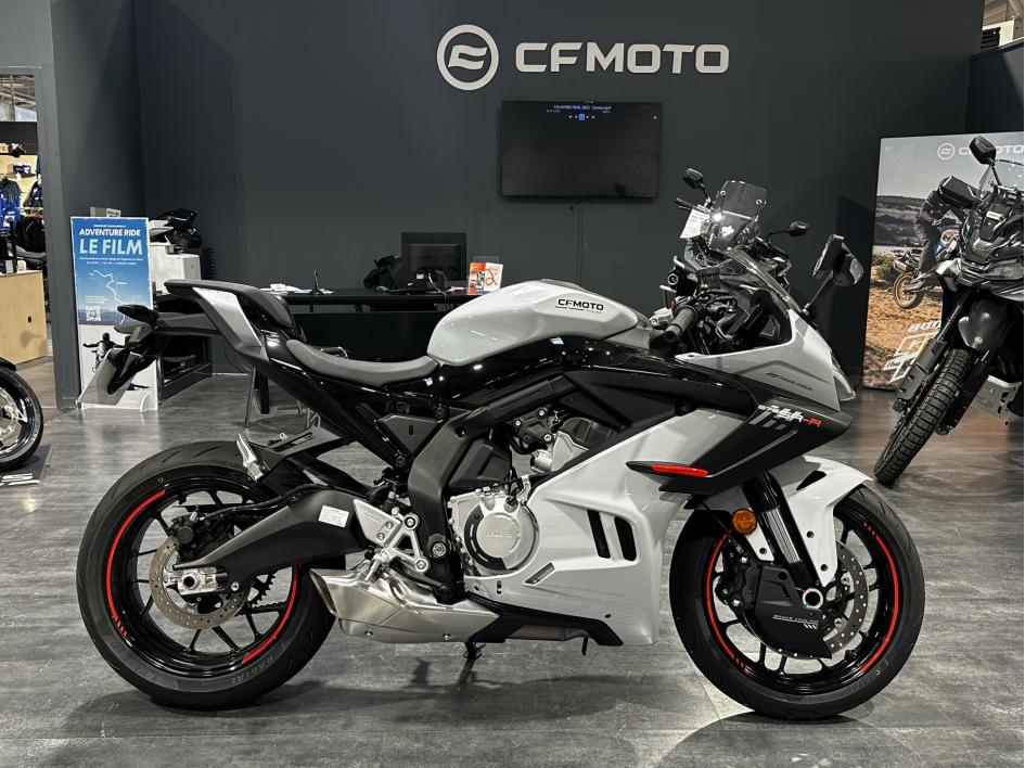 CF MOTO 675 SR-R 1 DISPO EN STOCK NEUVE 0KM