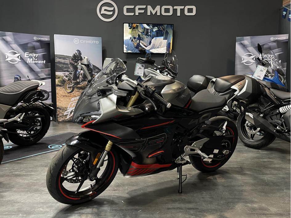 CF MOTO 450 SR 0KM NEUVE DISPONIBLE DE SUITE Pour 118€/Mois en LOA