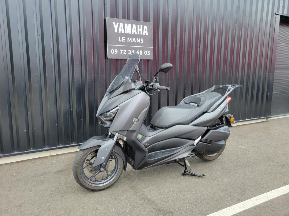 YAMAHA XMAX 300