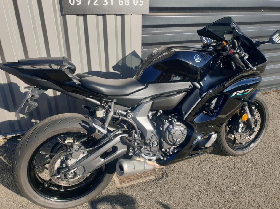 R7 YZF-R7
