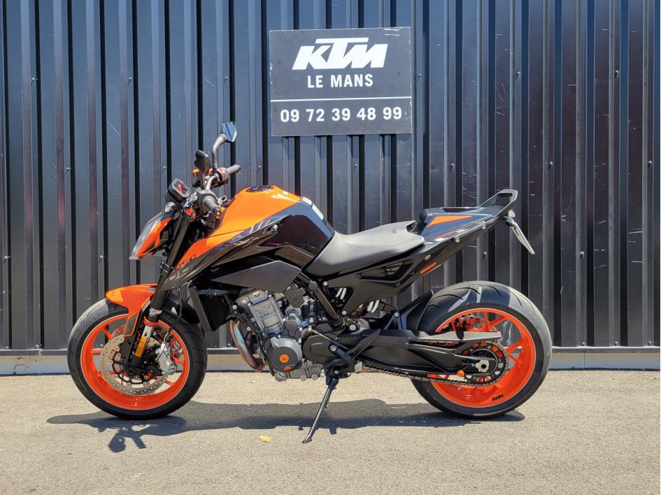 KTM 890 DUKE