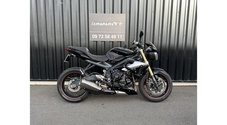 TRIUMPH STREET TRIPLE 675