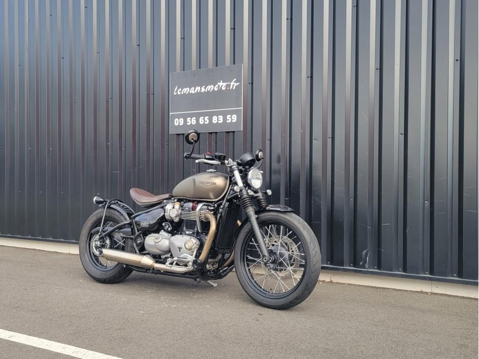 TRIUMPH Bonneville Bobber 1200
