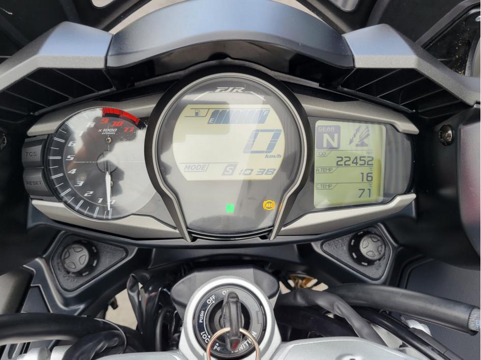 YAMAHA FJR 1300 1ère main