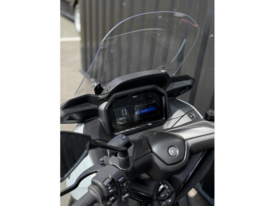 XMAX 300 TECH MAX +
