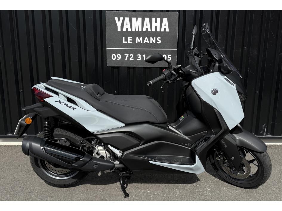 XMAX 300 TECH MAX +