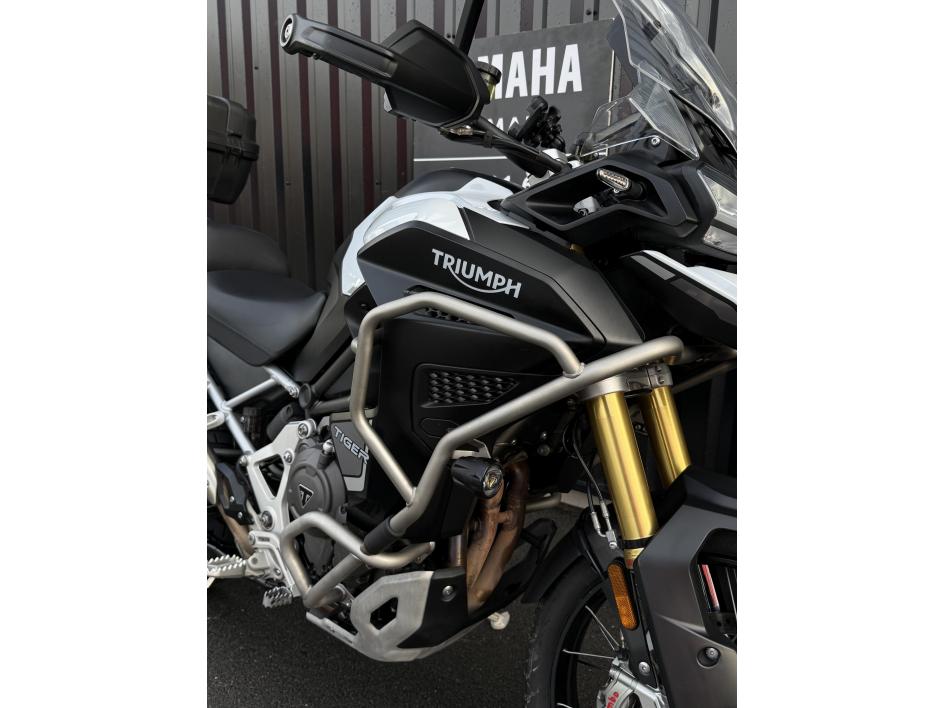 TRIUMPH TIGER 1200 RALLY EXPLORER