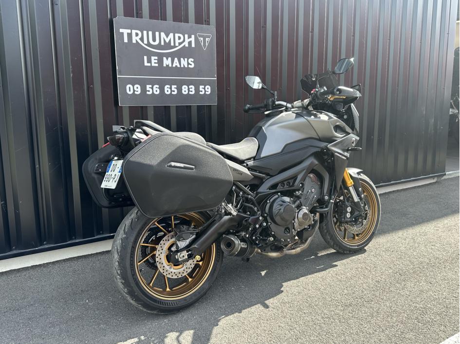 YAMAHA TRACER 900