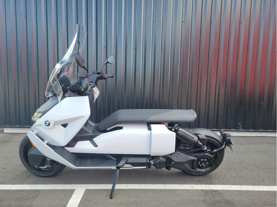 BMW CE 04