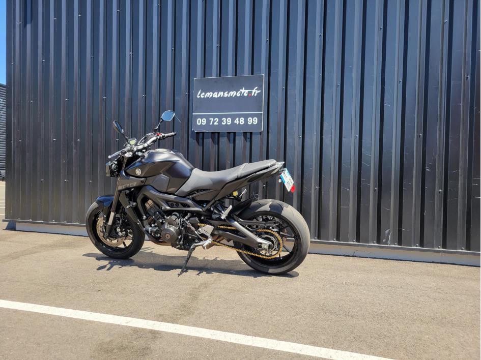 YAMAHA MT-09  MT 09  MT09   SEULEMENT 11200 KILOMETRES