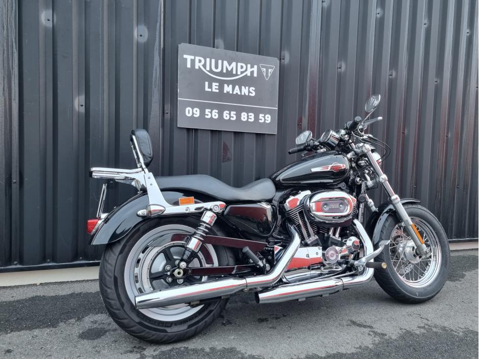 HARLEY-DAVIDSON SPORTSTER CUSTOM 1200