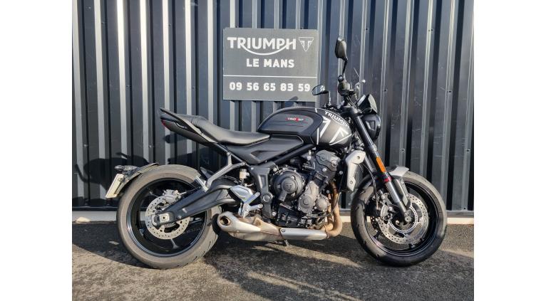 TRIUMPH TRIDENT 660